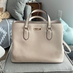 Barely used Kate Spade purse with crossbody/shoulder strap in blush with gold